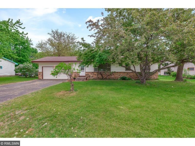 8353 Able St NE, Spring Lake Park, MN 55432