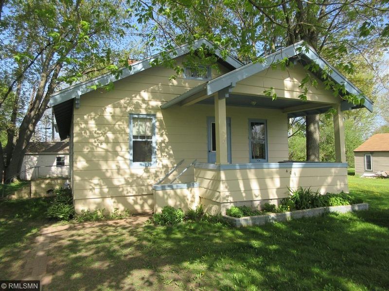 409 Roosevelt St, Colfax, WI 54730