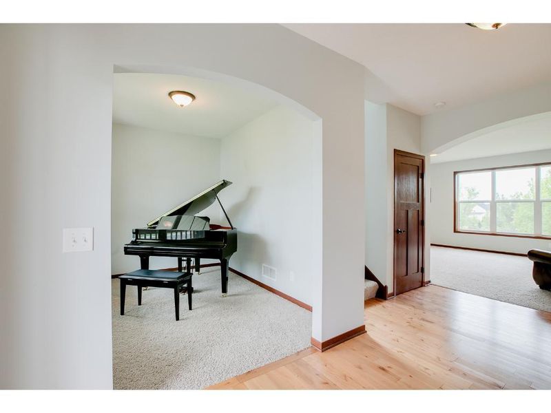 6446 Kimberly Ln N, Maple Grove, MN 55311