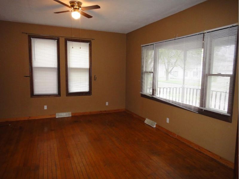 507 Cedar St, Colfax, WI 54730