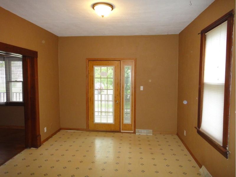 507 Cedar St, Colfax, WI 54730