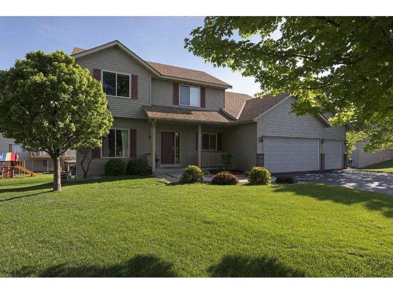 2730 Viola Ct, Shakopee, MN 55379