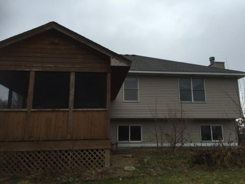 10026 4th St NE, Hanover, MN 55341
