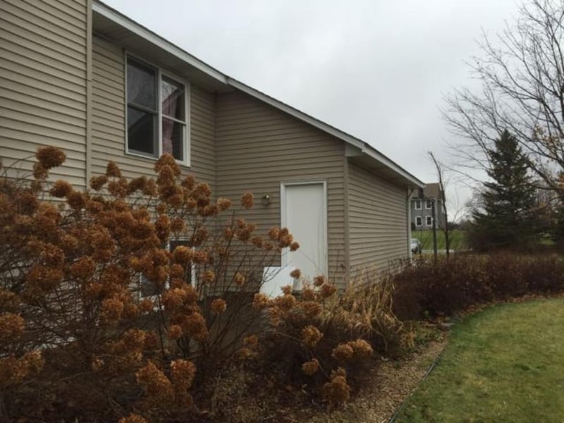 10026 4th St NE, Hanover, MN 55341