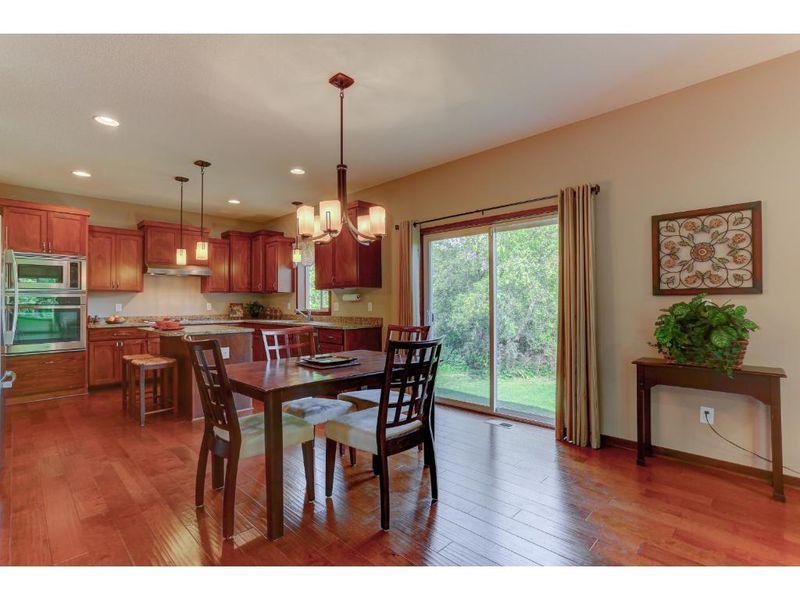 6200 Hemlock Ln N, Maple Grove, MN 55369