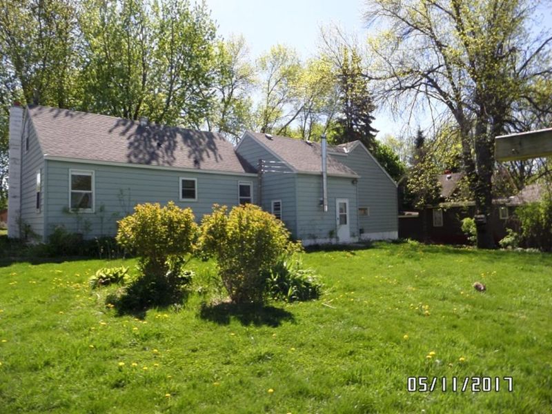310 Grove St, Stewart, MN 55385