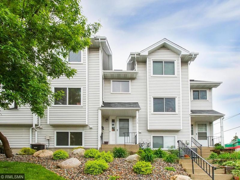 718 W 36th St #7, Minneapolis, MN 55408
