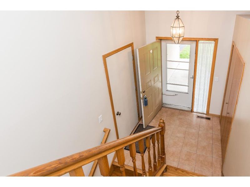 925 5th Ave SW, Forest Lake, MN 55025