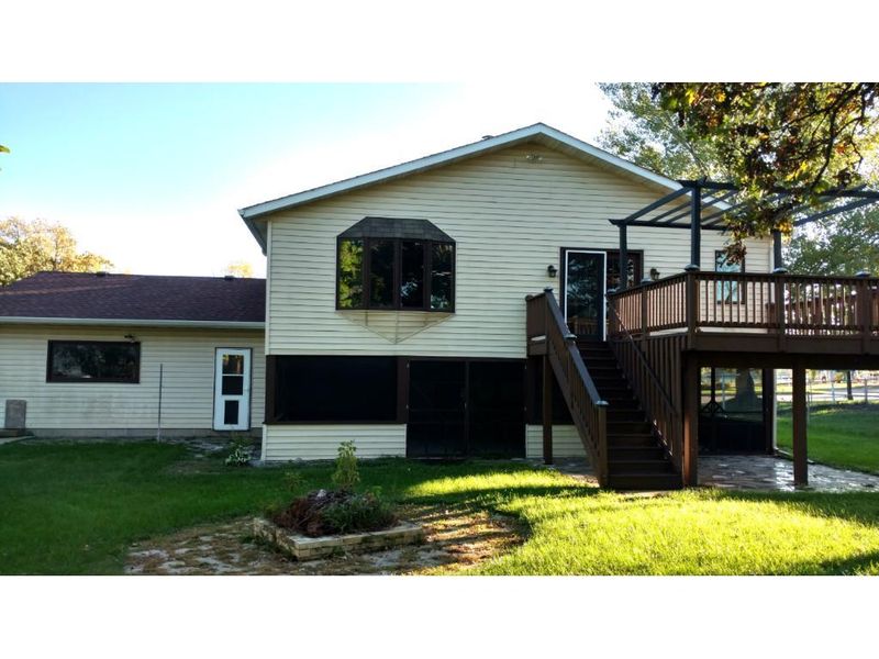325 Kothman Cir, Clearwater, MN 55320
