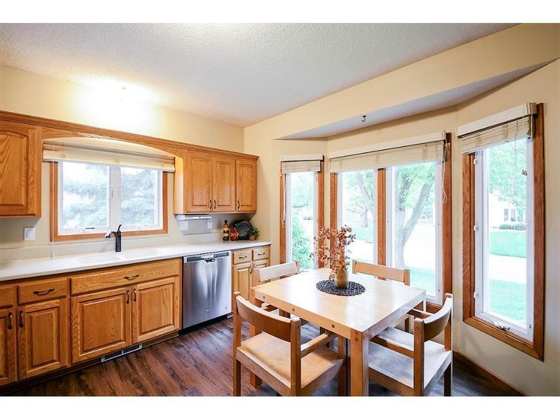 10020 47th Ave N, Plymouth, MN 55442