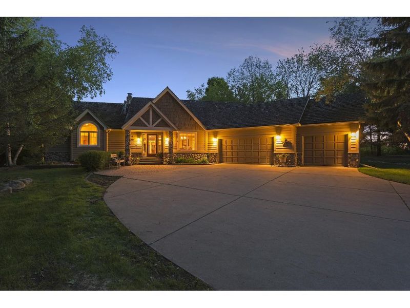 8276 Scandia Rd, Waconia, MN 55387