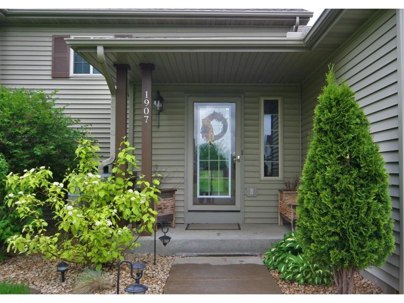 1907 Rochelle Curve, Shakopee, MN 55379