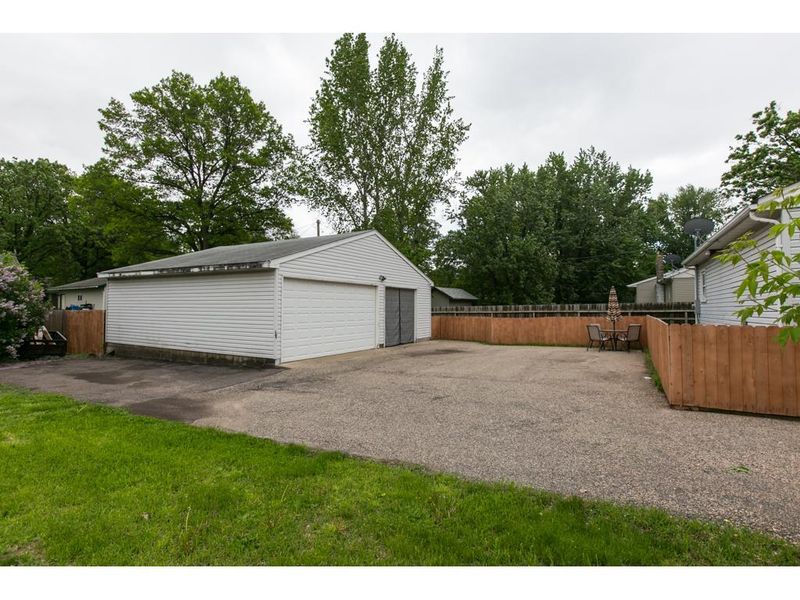 8821 Monroe St NE, Blaine, MN 55434