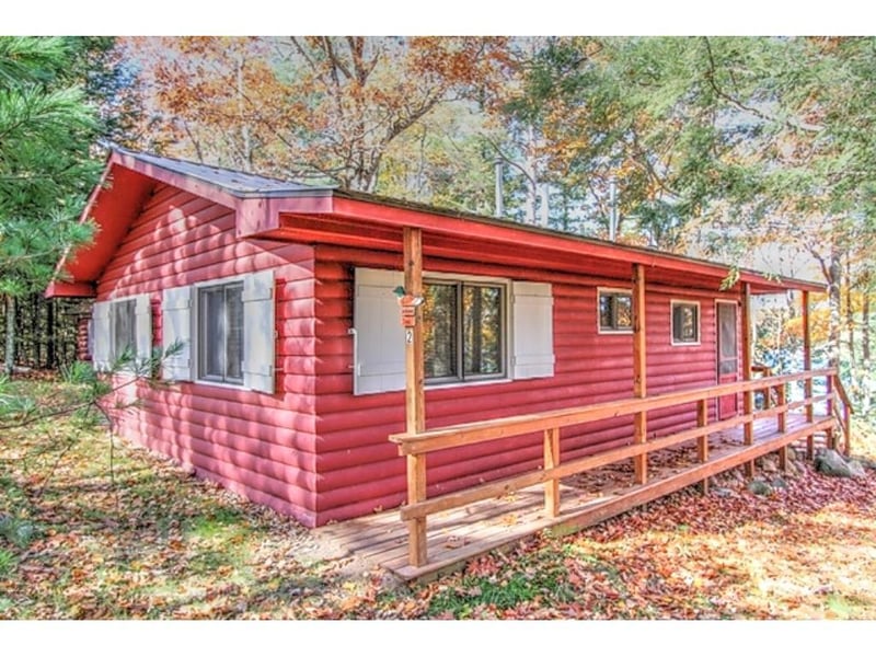 9850 W Chippewa Flowage Rd, Couderay, WI 54828