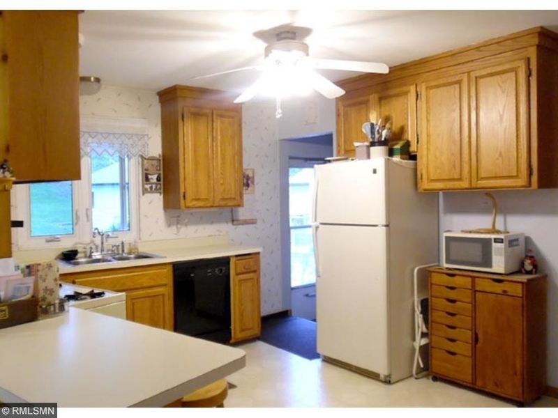 4013 Gisella Blvd, White Bear Lake, MN 55110