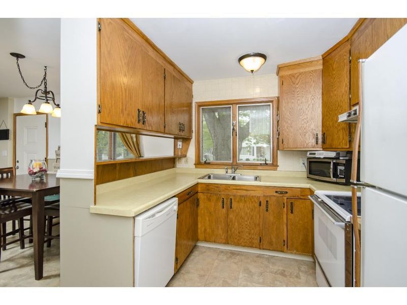 1540 9th Ave NE, Rochester, MN 55906