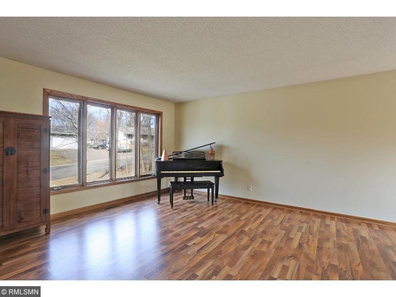 933 Saint Croix Ave W, Stillwater, MN 55082