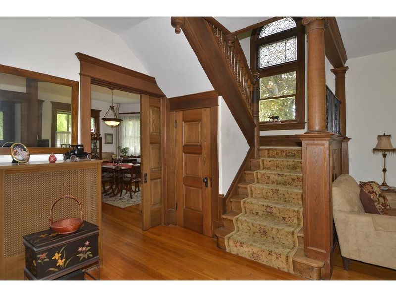 1156 Hague Ave, Saint Paul, MN 55104