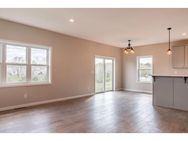 70 124th Ln NW, Coon Rapids, MN 55448