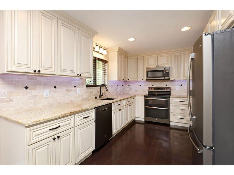 6140 132nd Way, Apple Valley, MN 55124