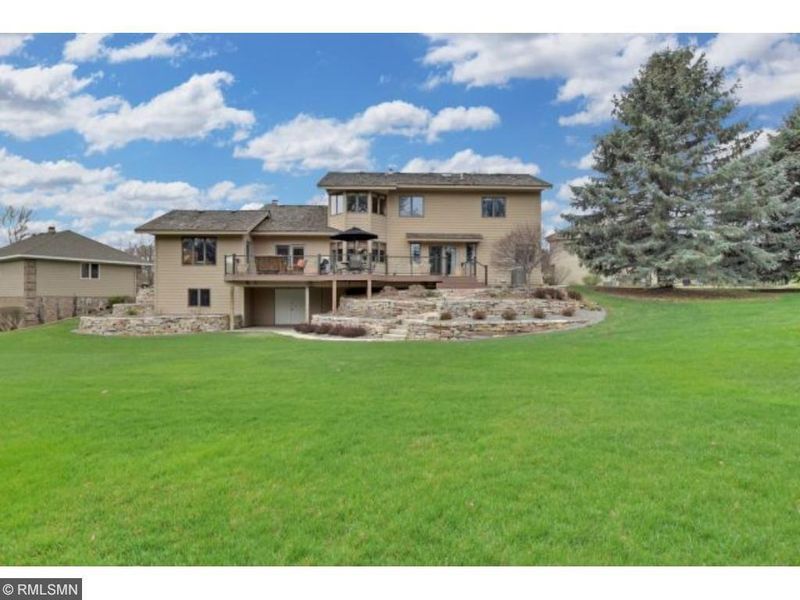 2525 Southview Pl, Hastings, MN 55033