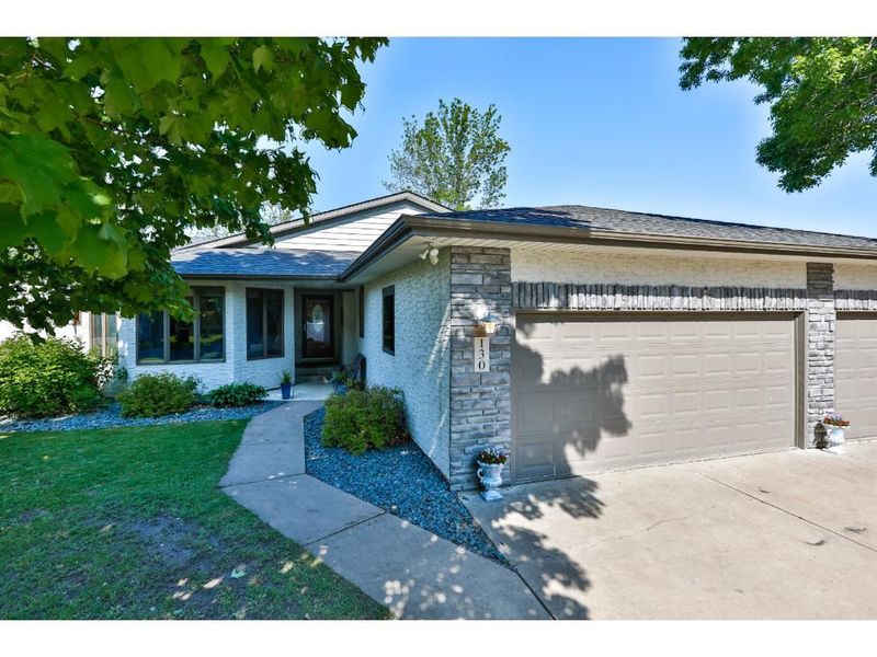 130 Olive St, Hastings, MN 55033