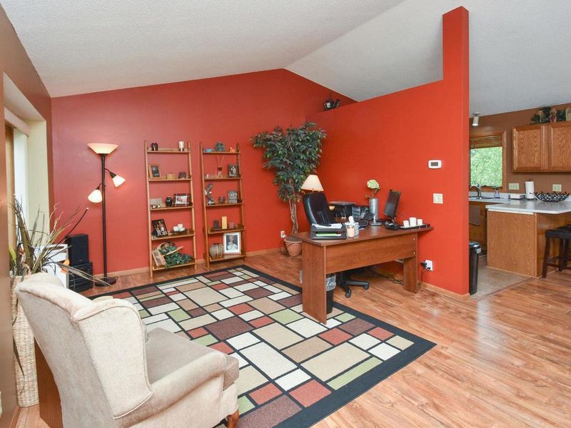 26036 10th St W, Zimmerman, MN 55398