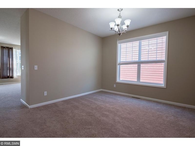4996 159th St W, Apple Valley, MN 55124