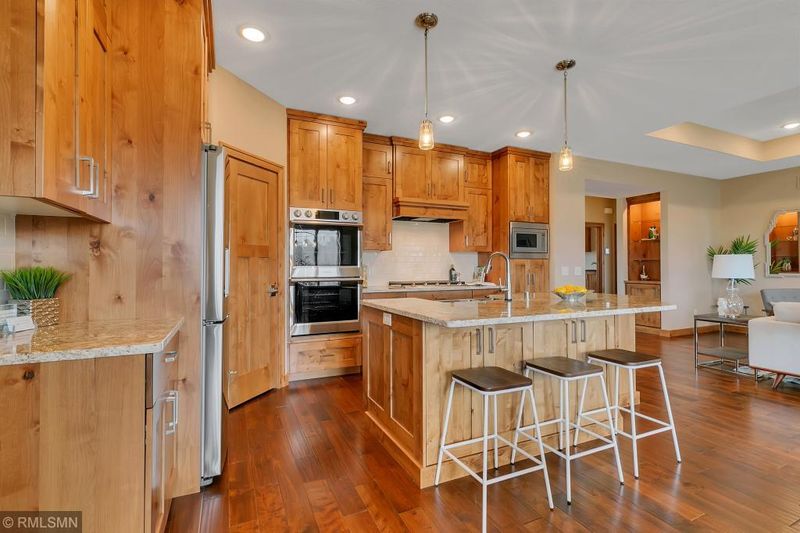 3571 S Wildflower Rd, Saint Cloud, MN 56301