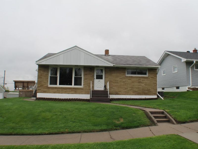 215 Louisiana Ave W, Gilbert, MN 55741