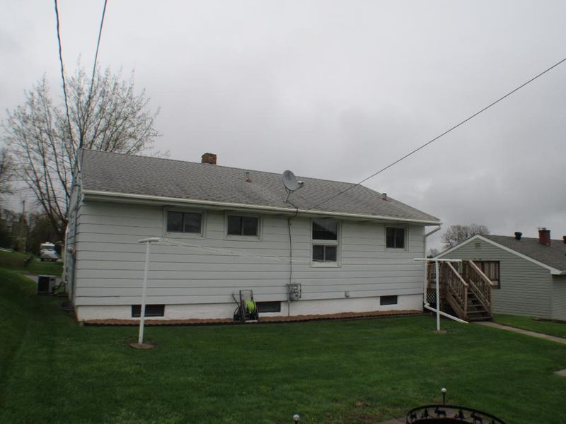 215 Louisiana Ave W, Gilbert, MN 55741