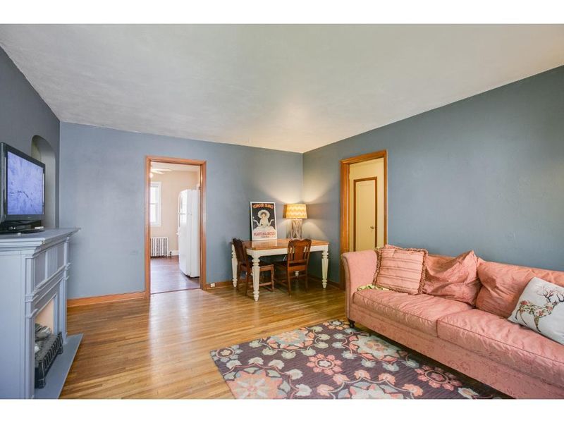 606 Orange Ave E, Saint Paul, MN 55130