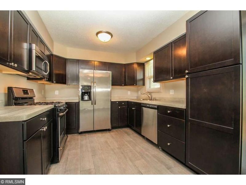 824 122nd Ave NE, Blaine, MN 55434