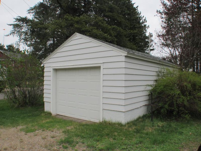 4428 Cedar Island Dr, Eveleth, MN 55734