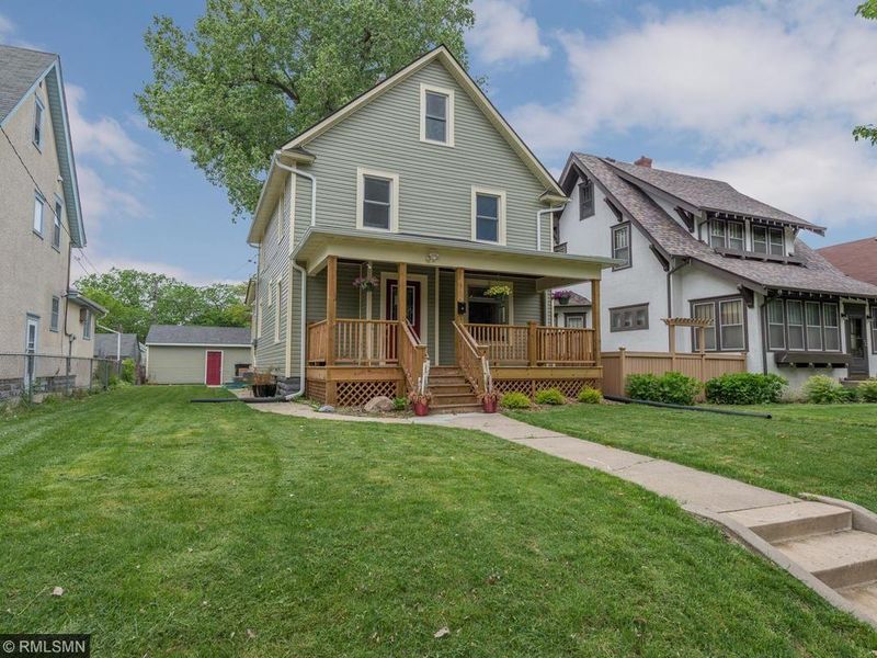 1335 Russell Ave N, Minneapolis, MN 55411