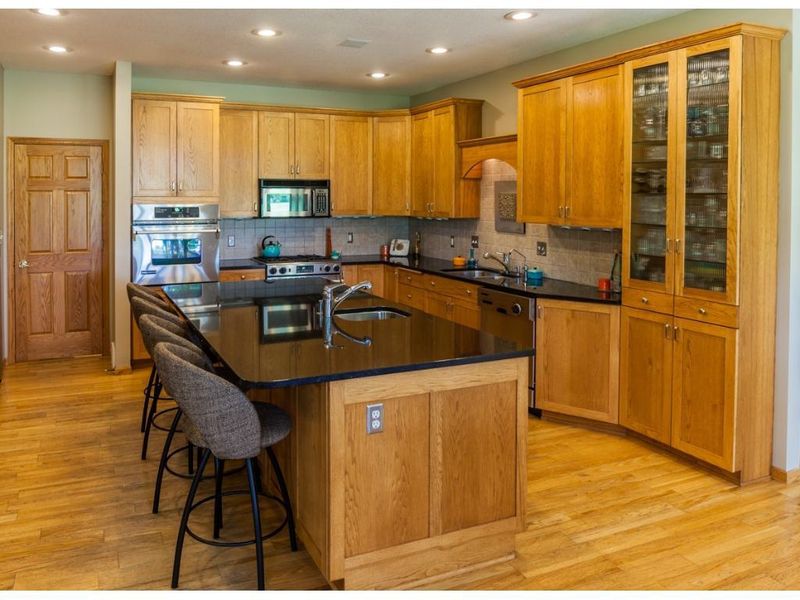 2123 Bard Ct, Faribault, MN 55021