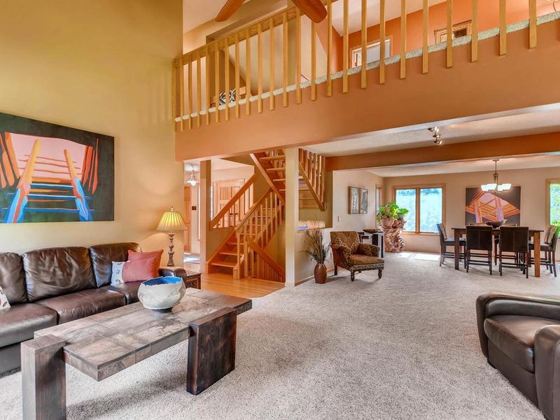 8142 Utah Ave S, Bloomington, MN 55438
