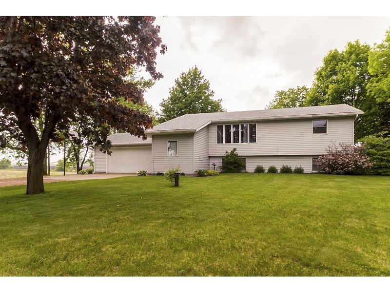 24996 Langford Ave, New Prague, MN 56071