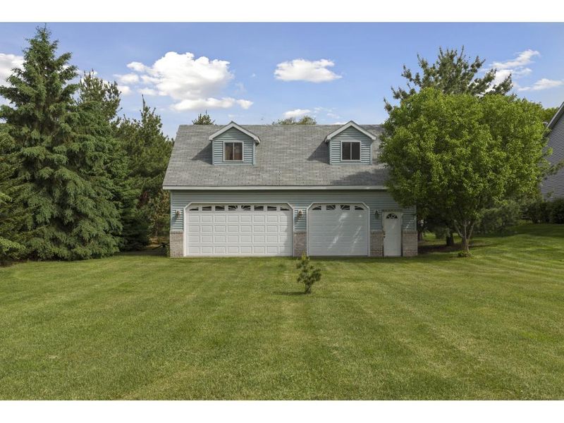 2563 185th Ln NE, Wyoming, MN 55092