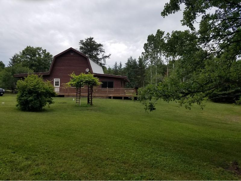 4143 Division St W, Backus, MN 56435