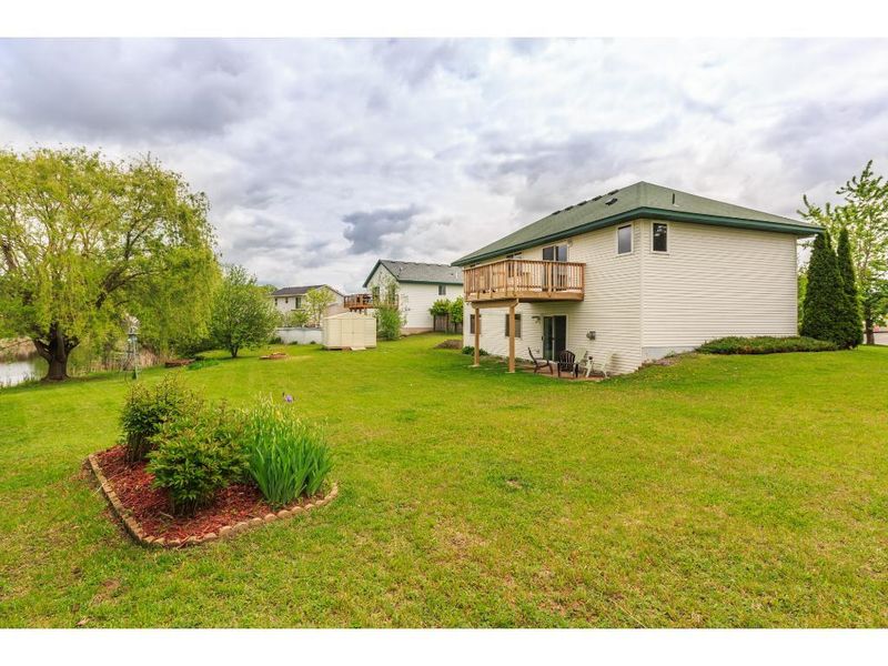 7622 386th St, North Branch, MN 55056