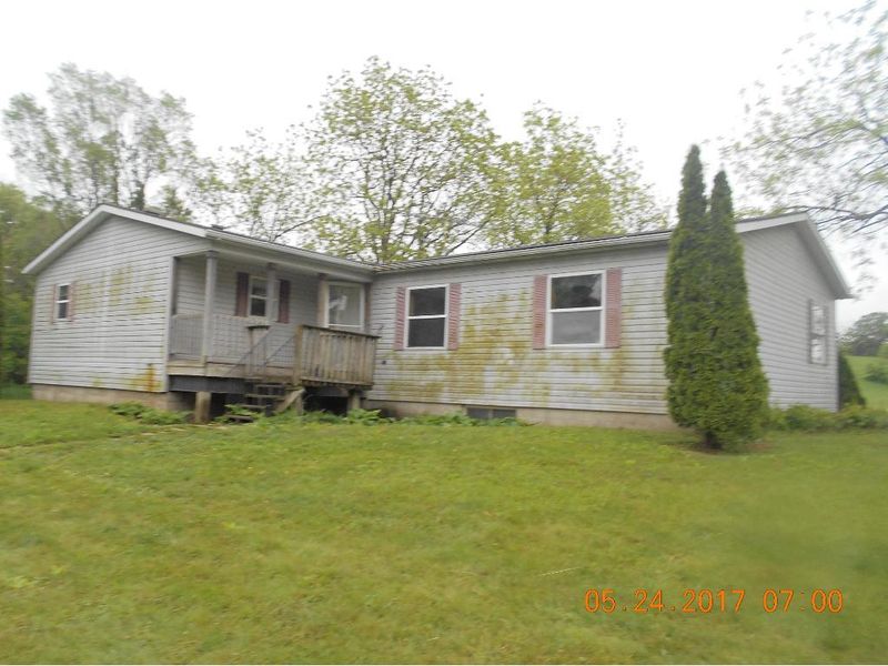 16797 320th Ave, Waseca, MN 56093