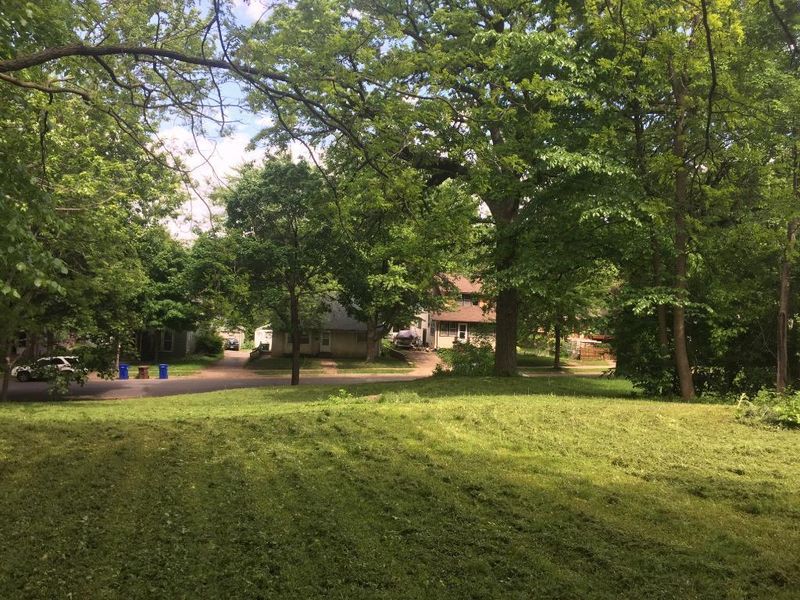 627 Ohio St, Saint Paul, MN 55107