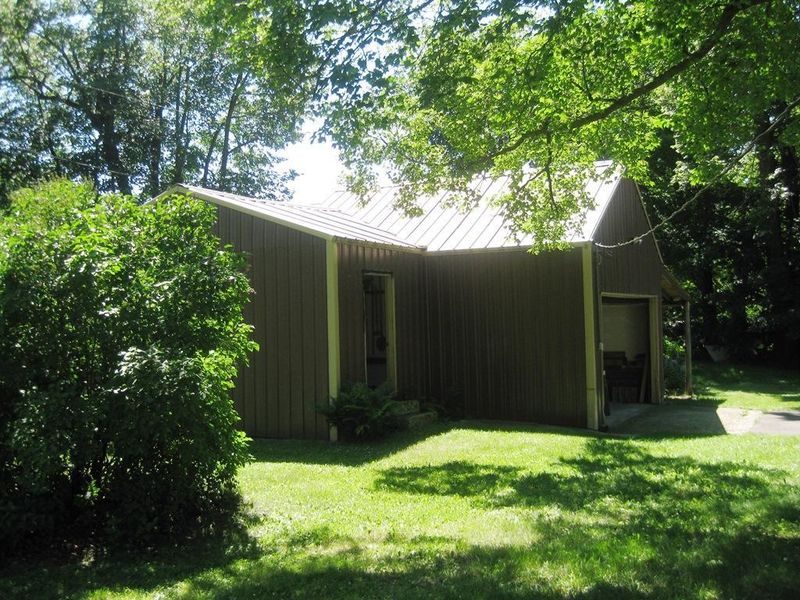 88 County Road 10, Bovey, MN 55709