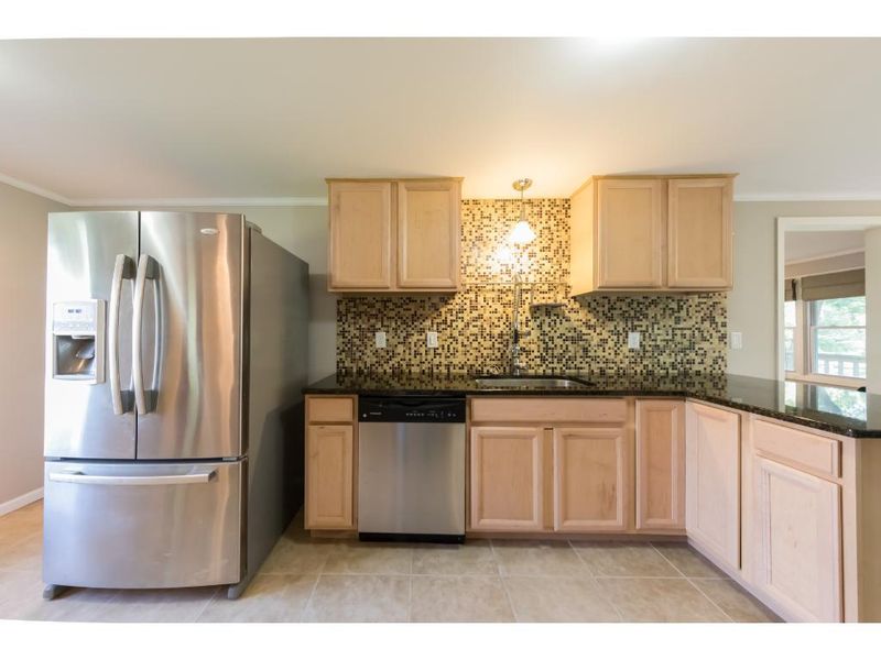 1124 Merritt Ct, Shakopee, MN 55379