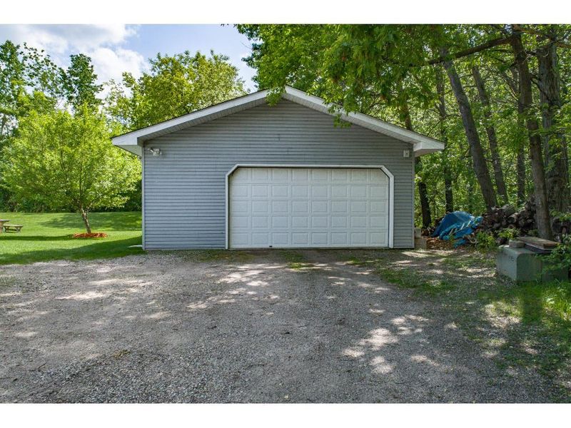614 62nd St, Circle Pines, MN 55014