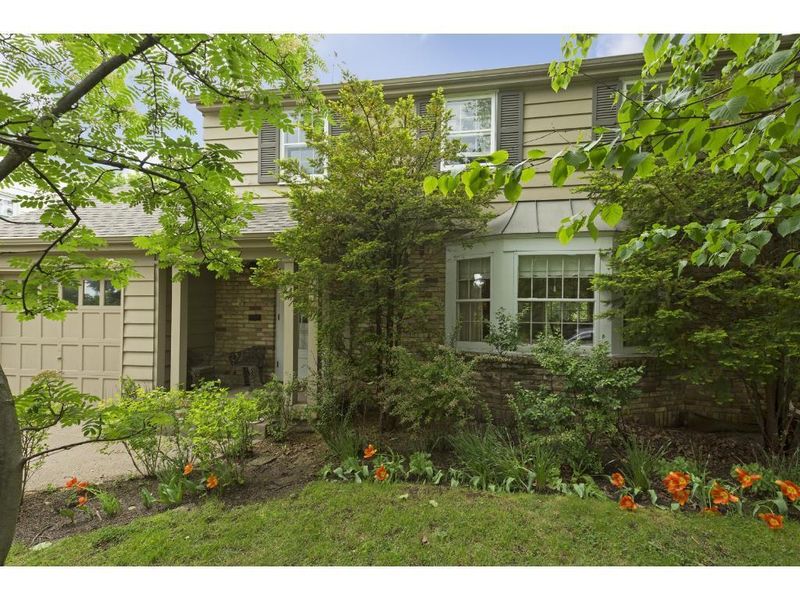 1807 Beechwood Ave, Saint Paul, MN 55116