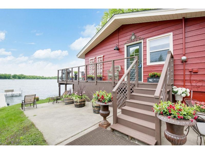 13422 322nd St, Lindstrom, MN 55045