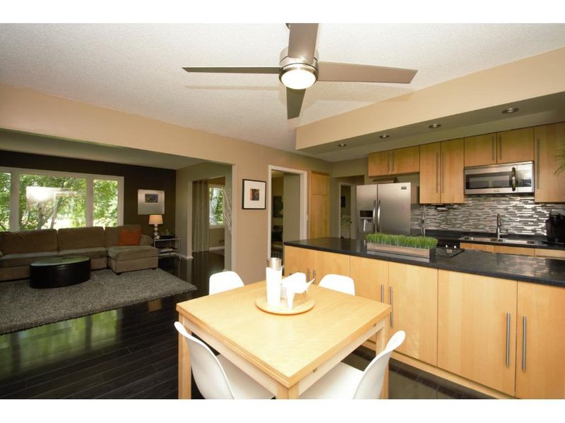 14695 Dunbar Ct, Apple Valley, MN 55124