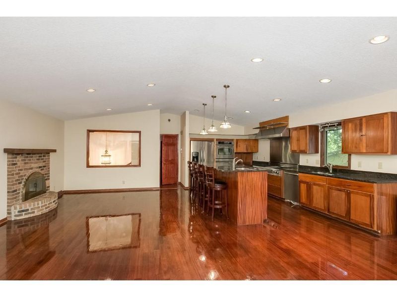 341 Mccann Ave, Anoka, MN 55303